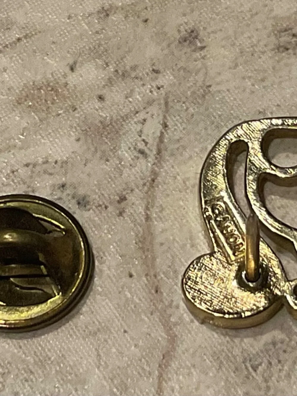 Avon Squirrel Tac Pin Vintage 1” tall